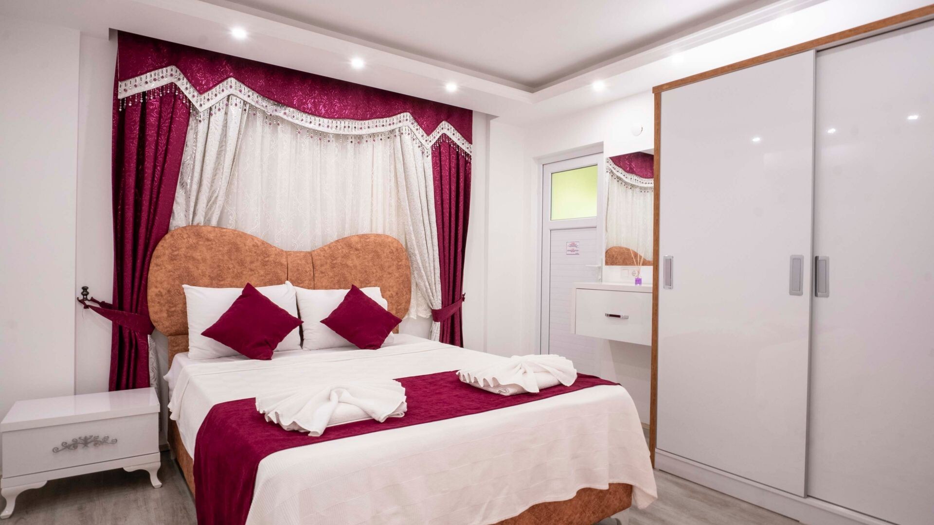 VBK43729 Villa Booking