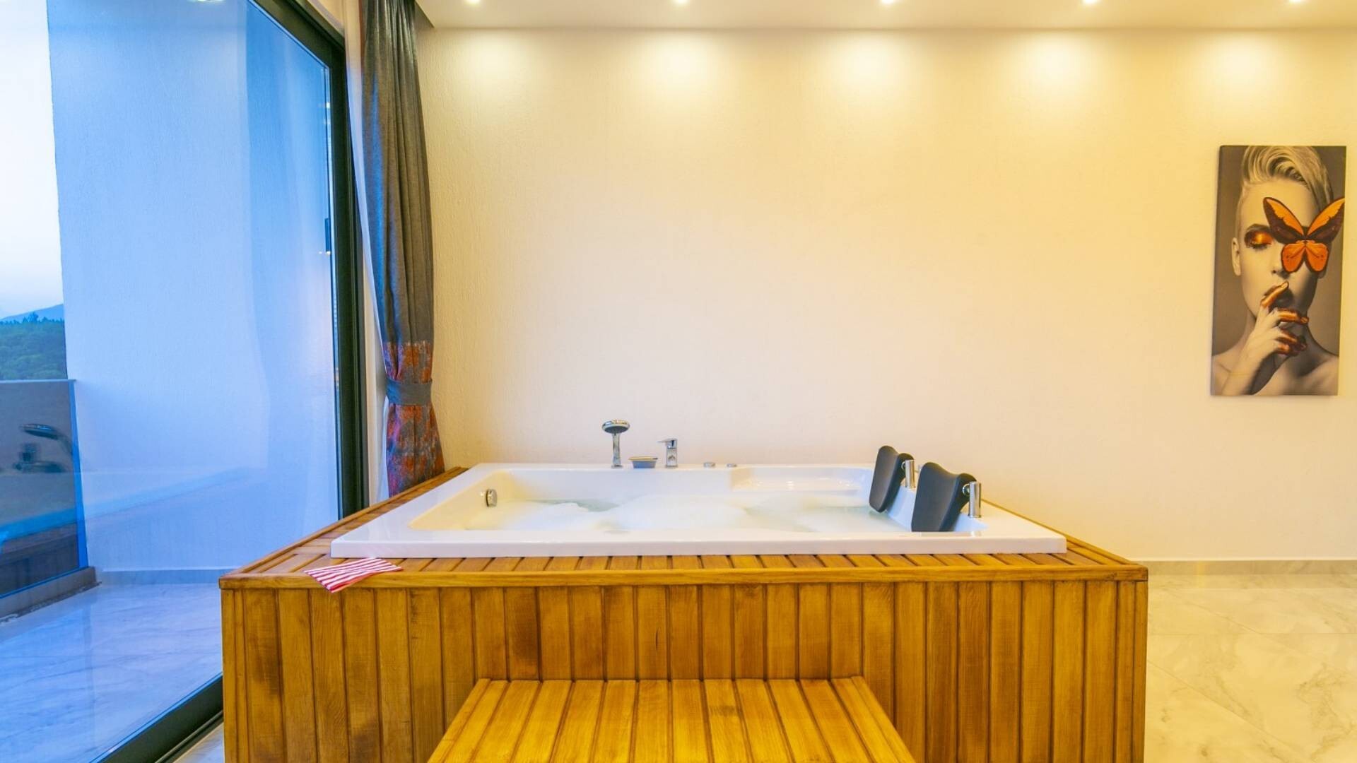 VBK29806 Villa Booking