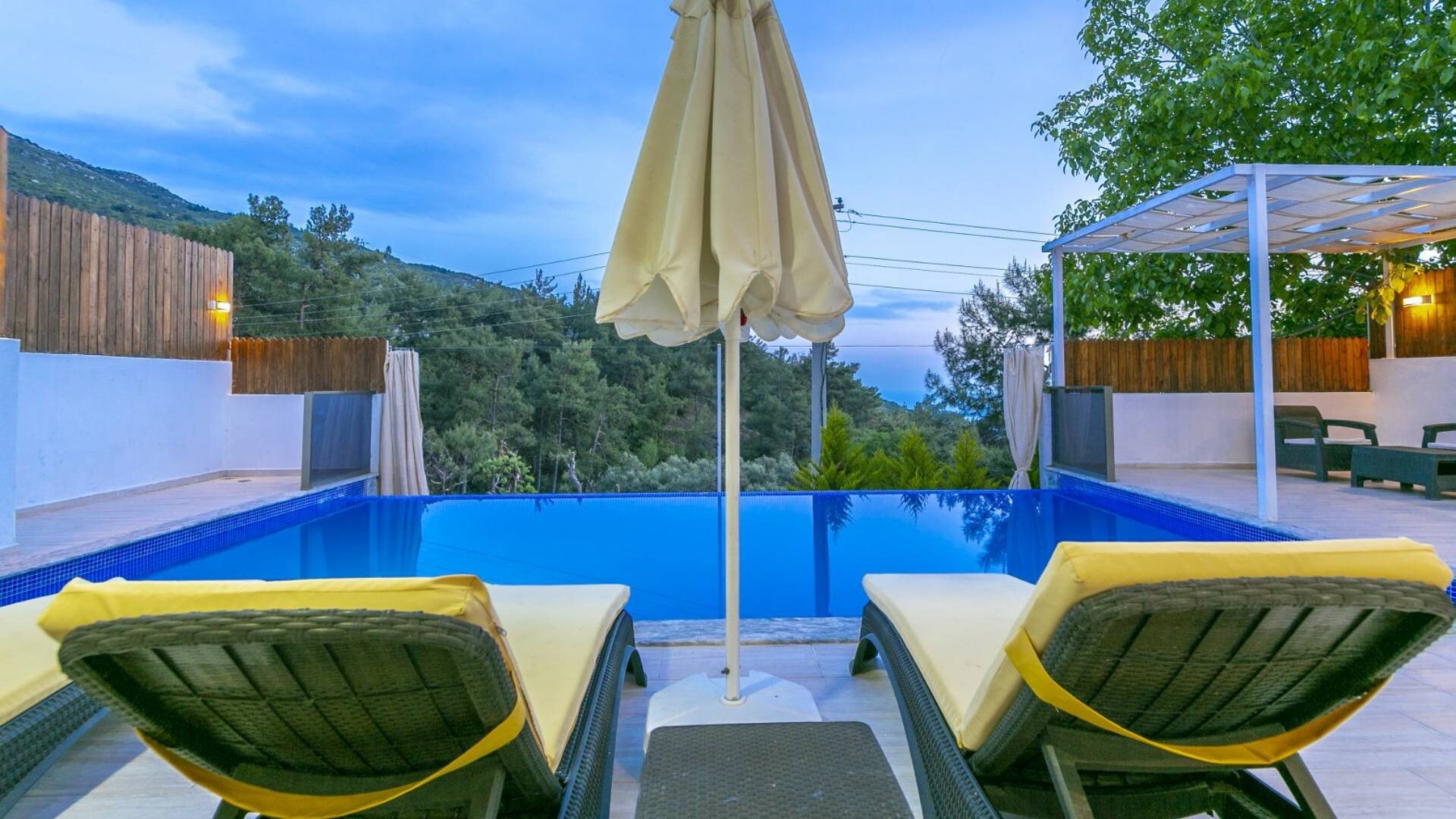 VBK40667 Villa Booking