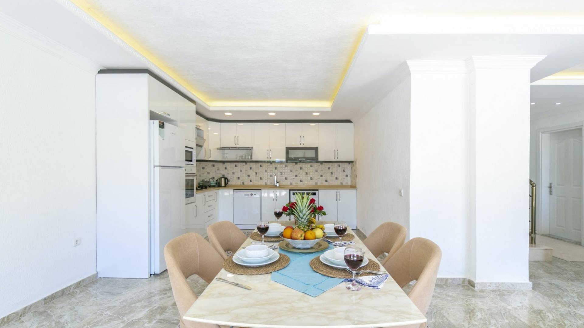 VBK40667 Villa Booking