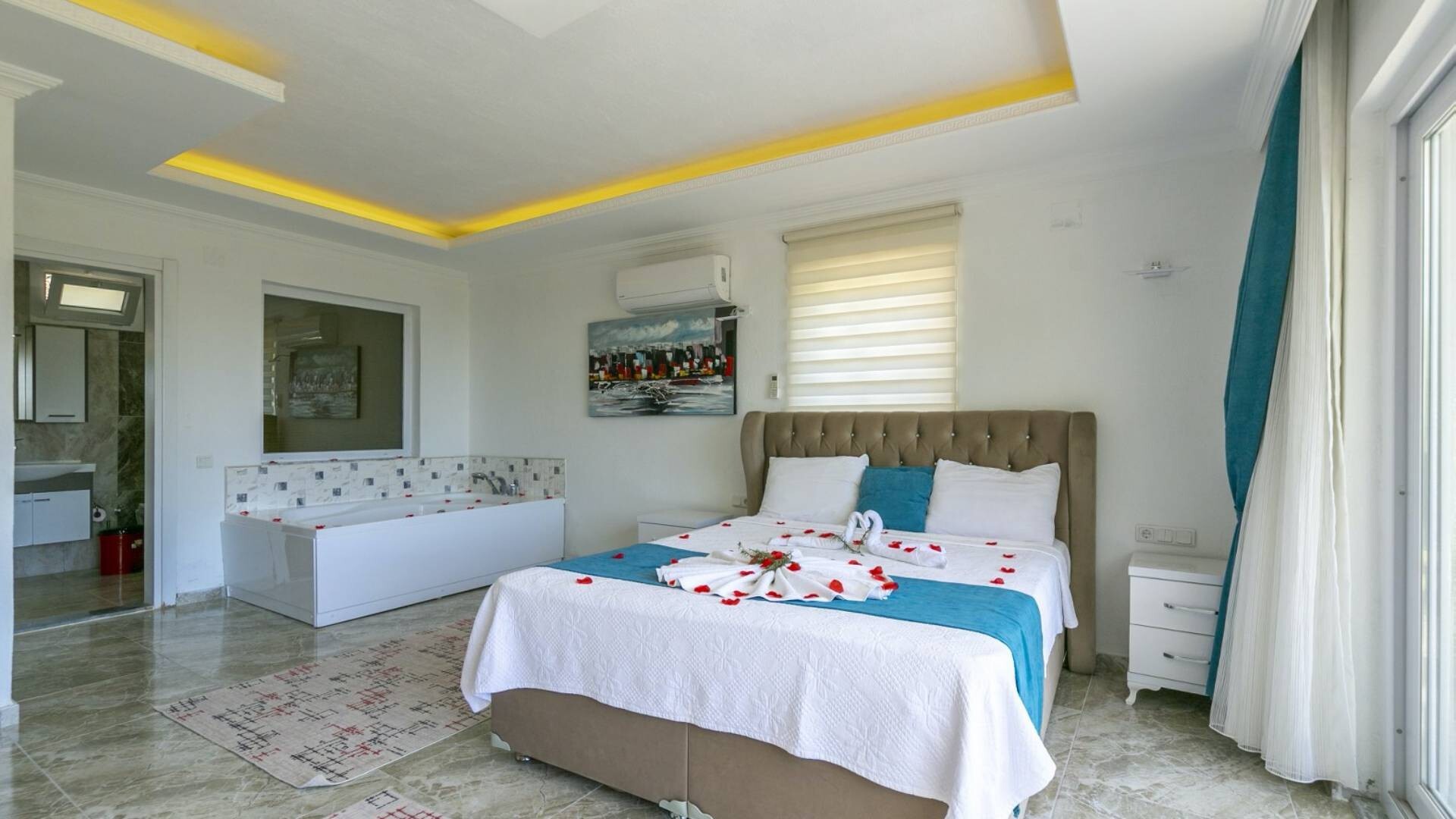VBK40667 Villa Booking