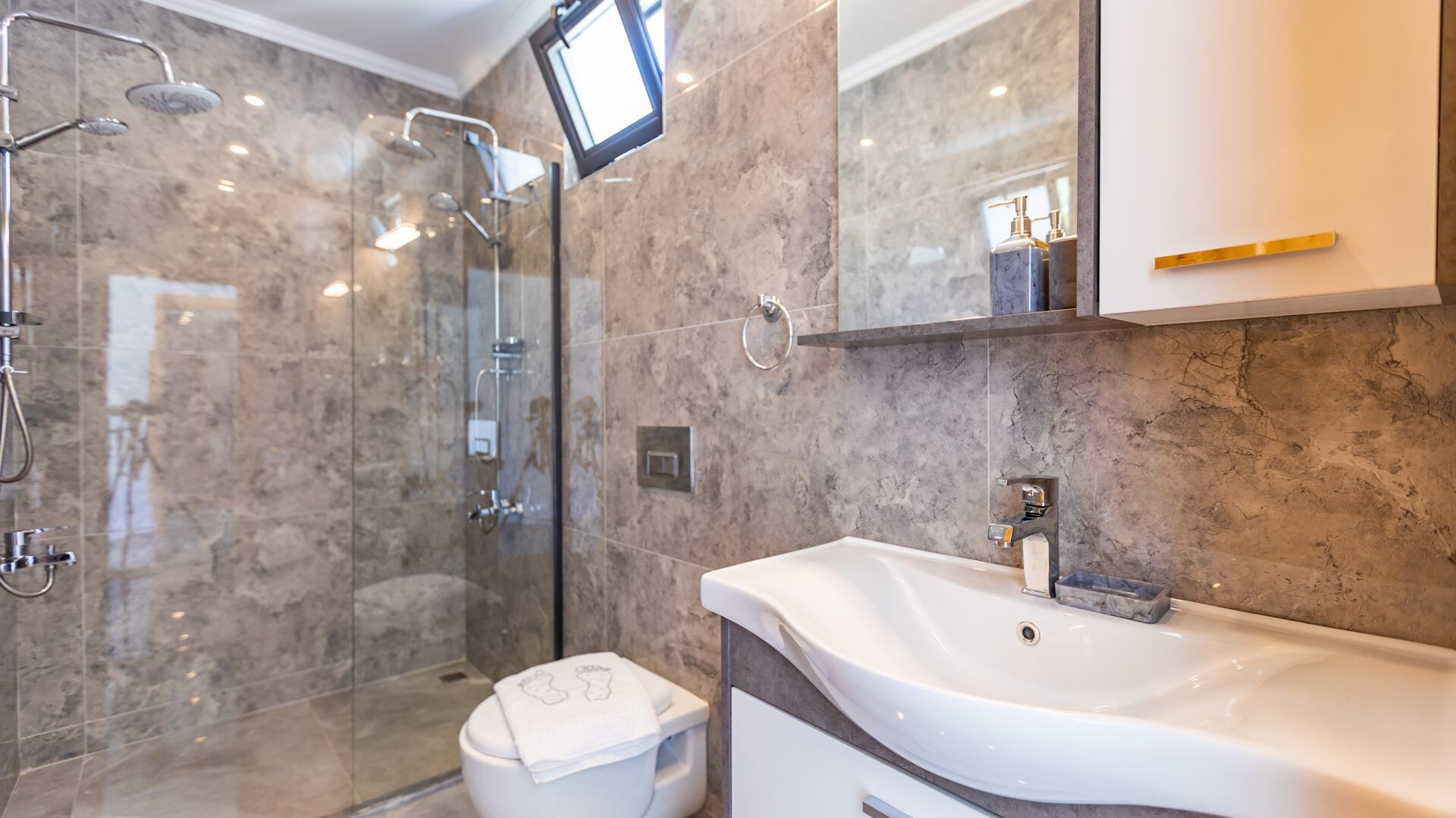 VBK44343 Villa Booking