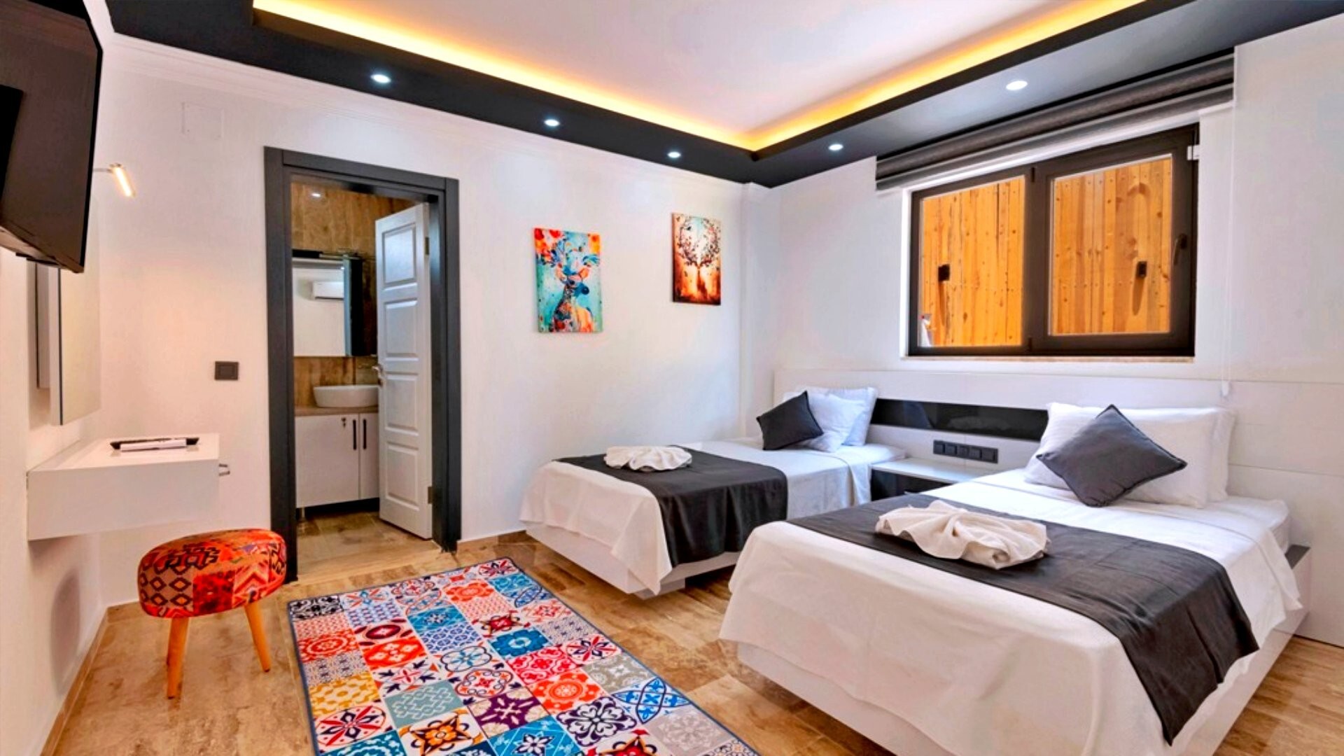 VBK77809 Villa Booking