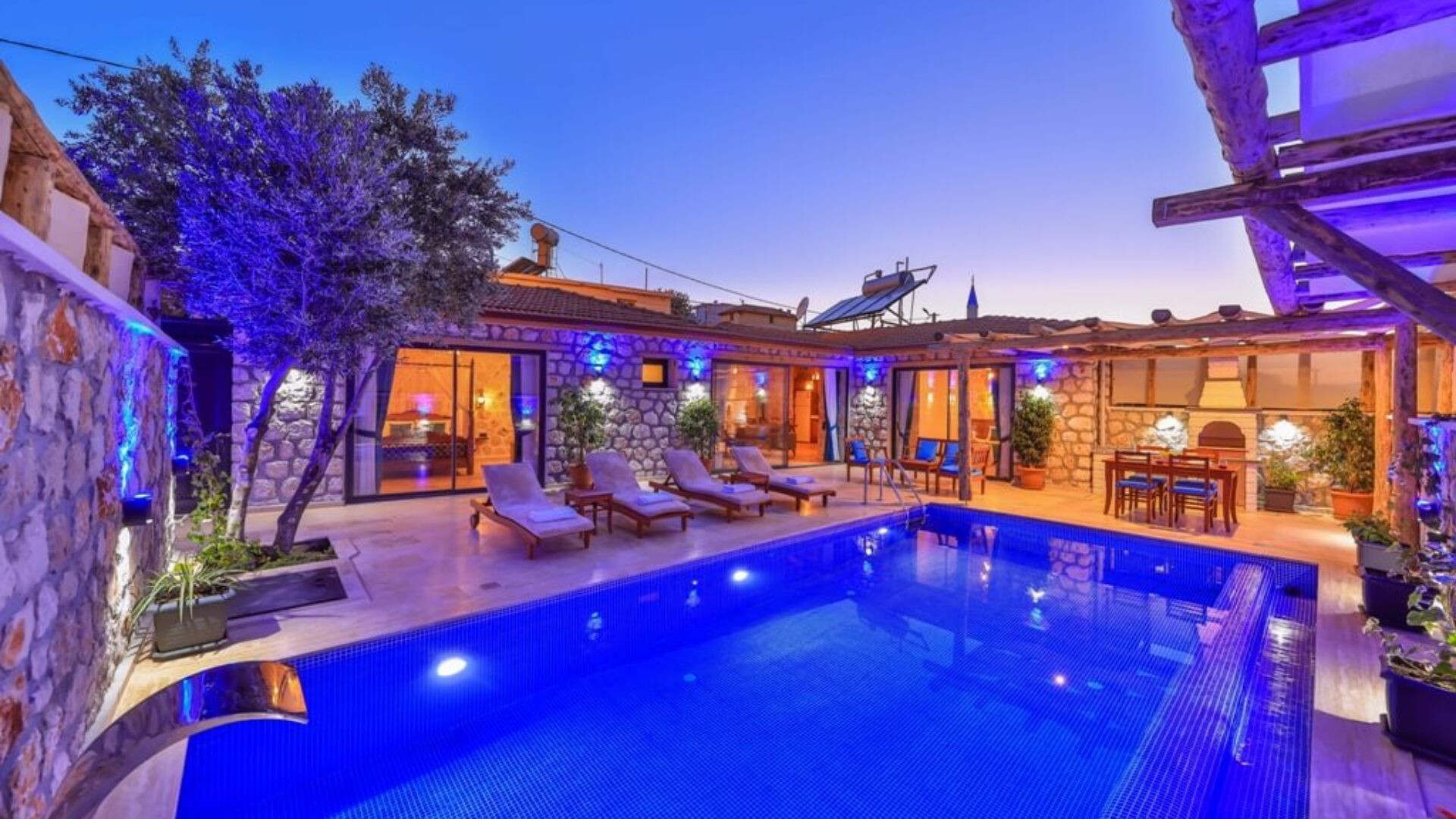 VBK58177 Villa Booking