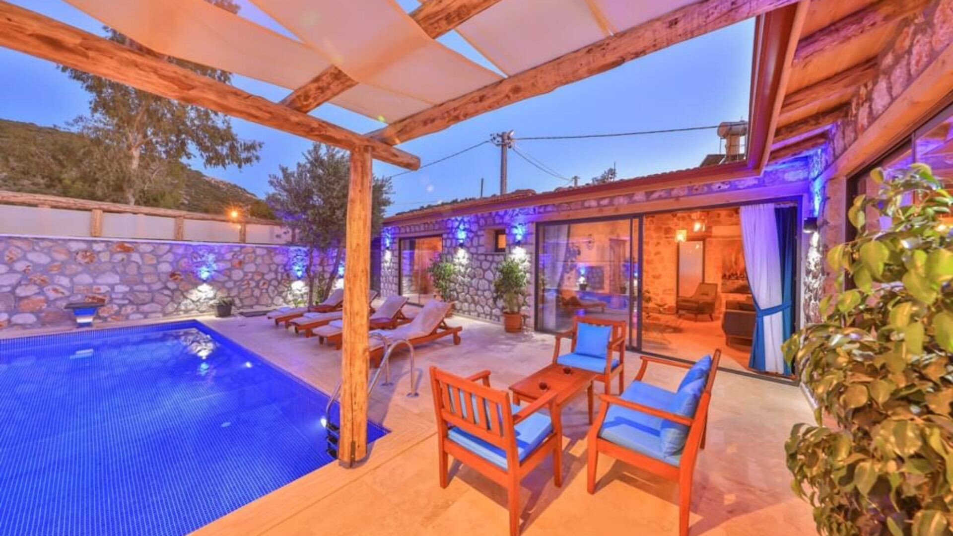 VBK58177 Villa Booking