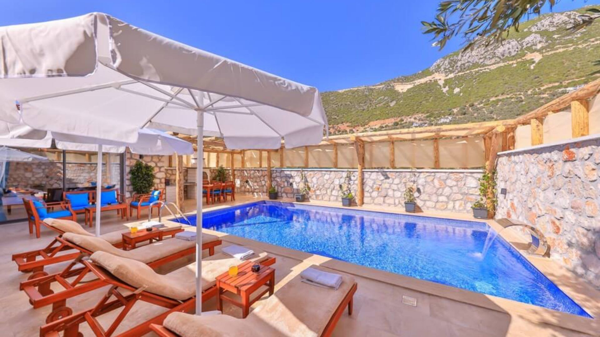 VBK58177 Villa Booking