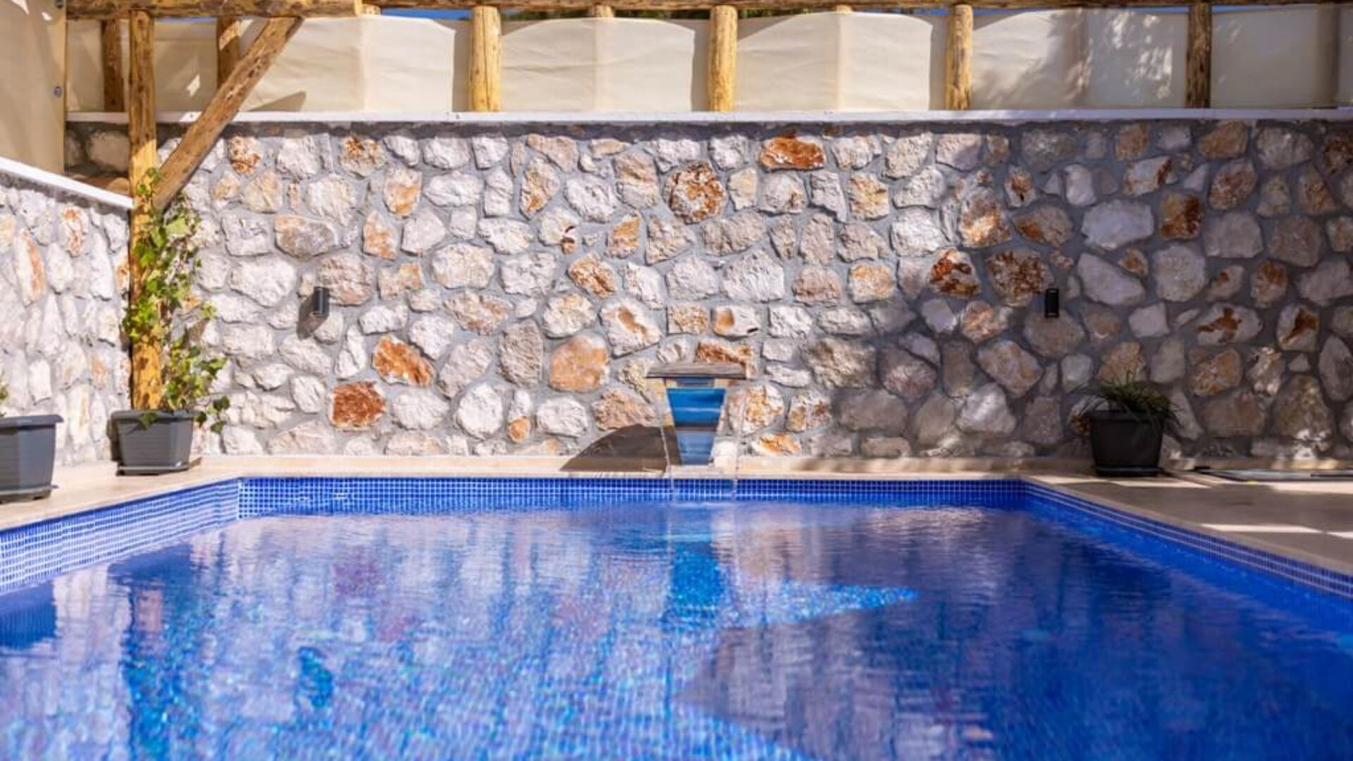 VBK58177 Villa Booking