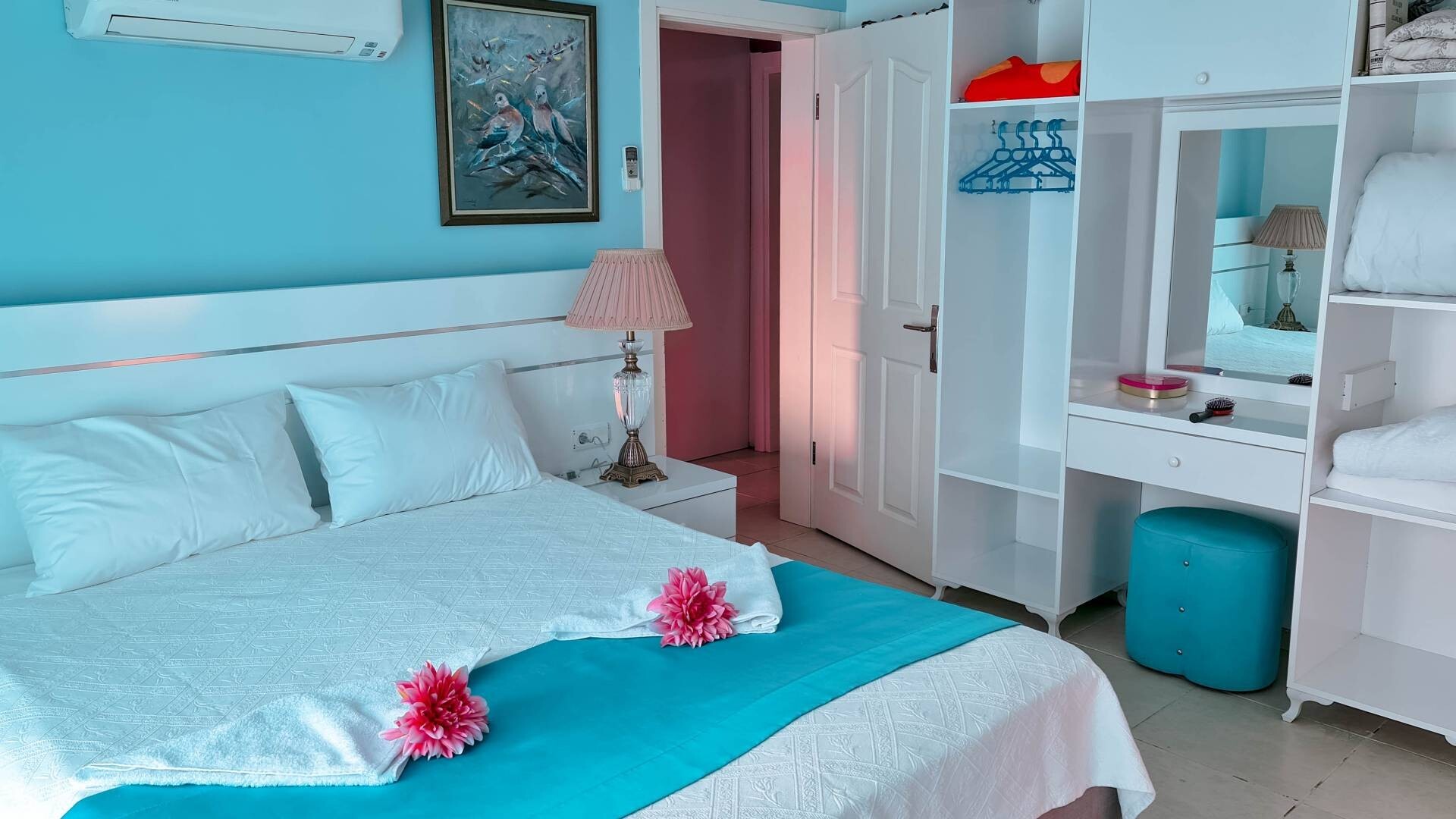 VBK33883 Villa Booking