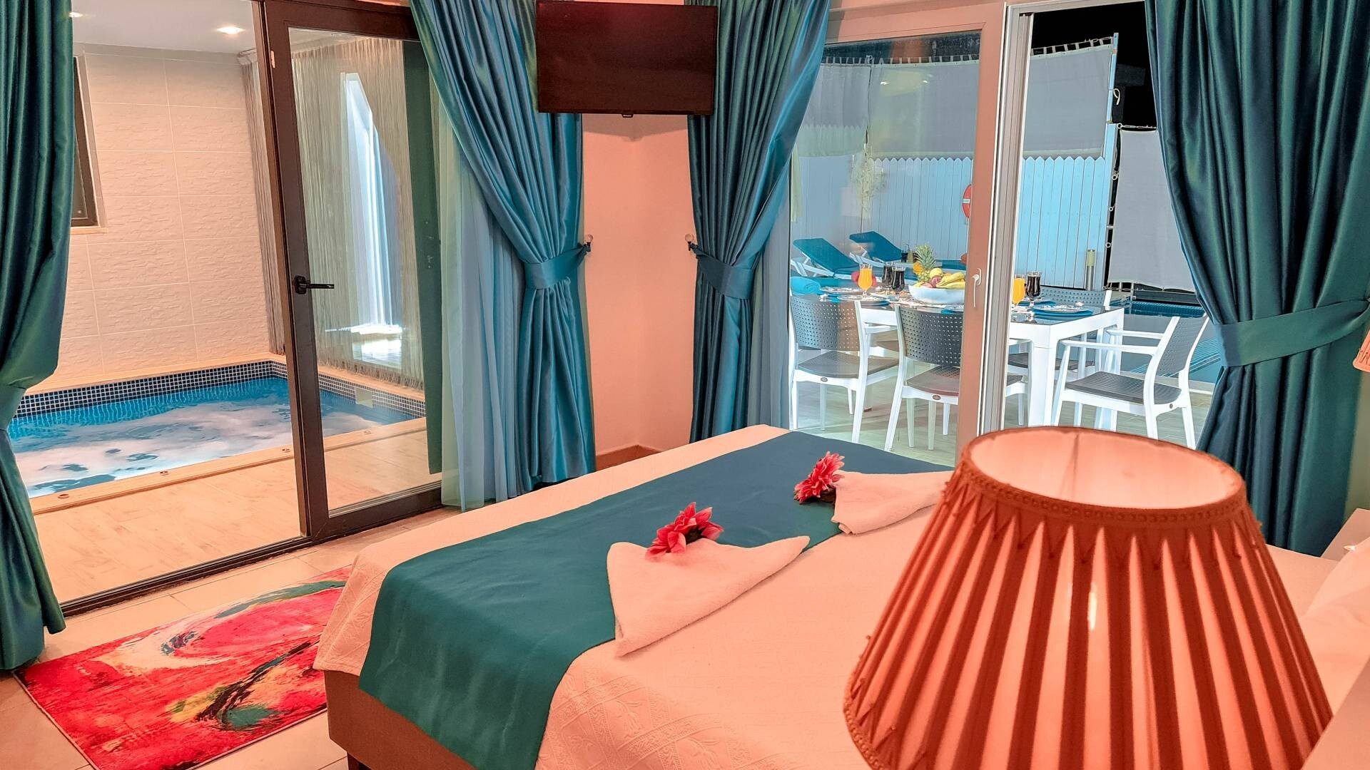 VBK33883 Villa Booking