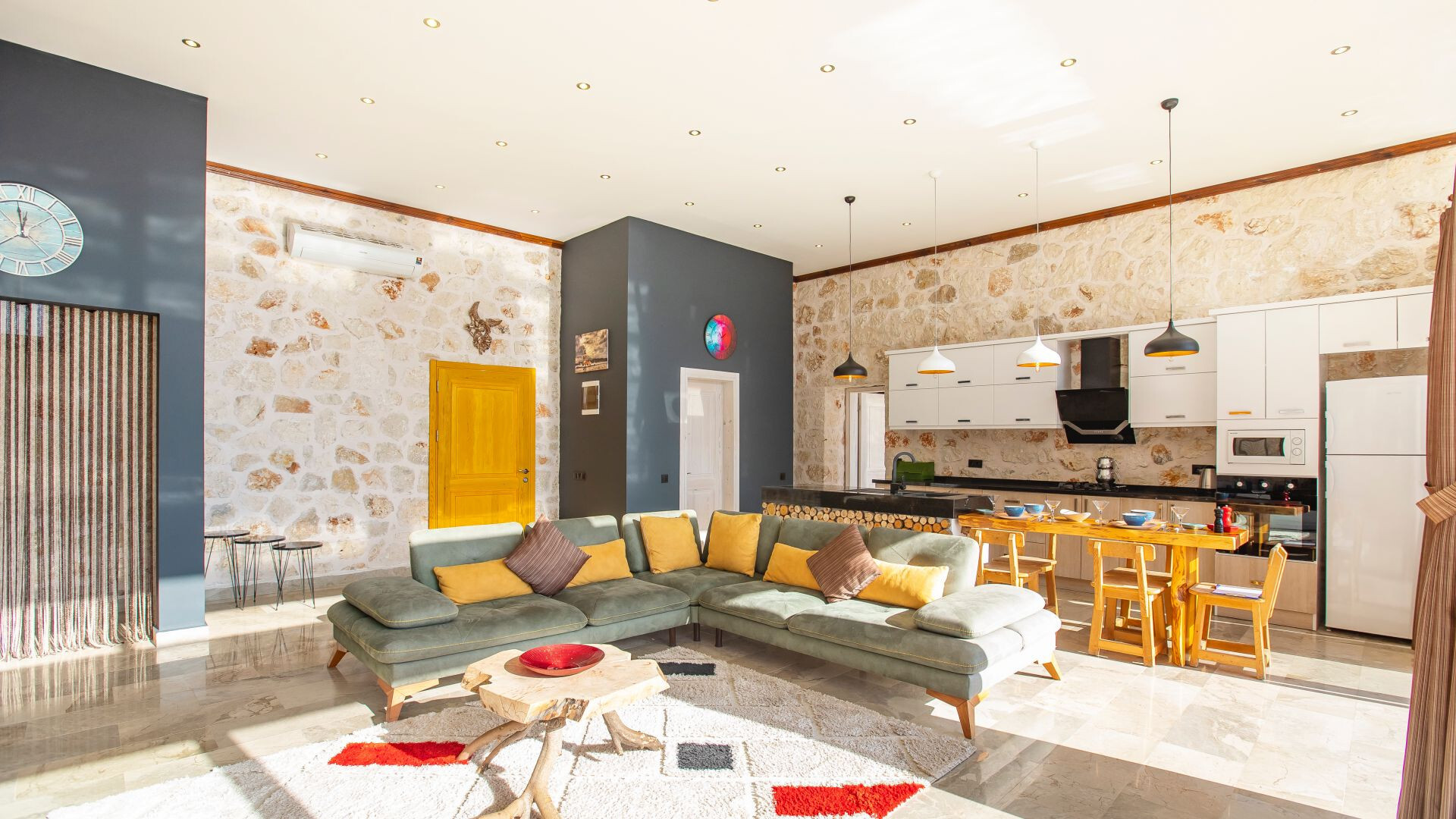 VBK66545 Villa Booking