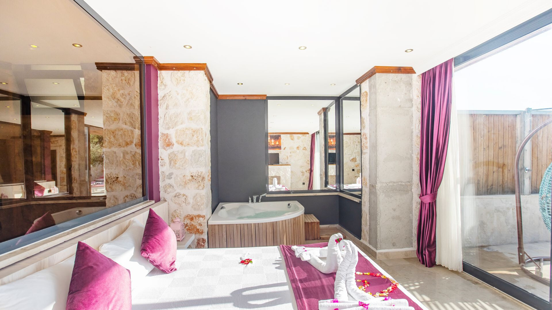 VBK66545 Villa Booking