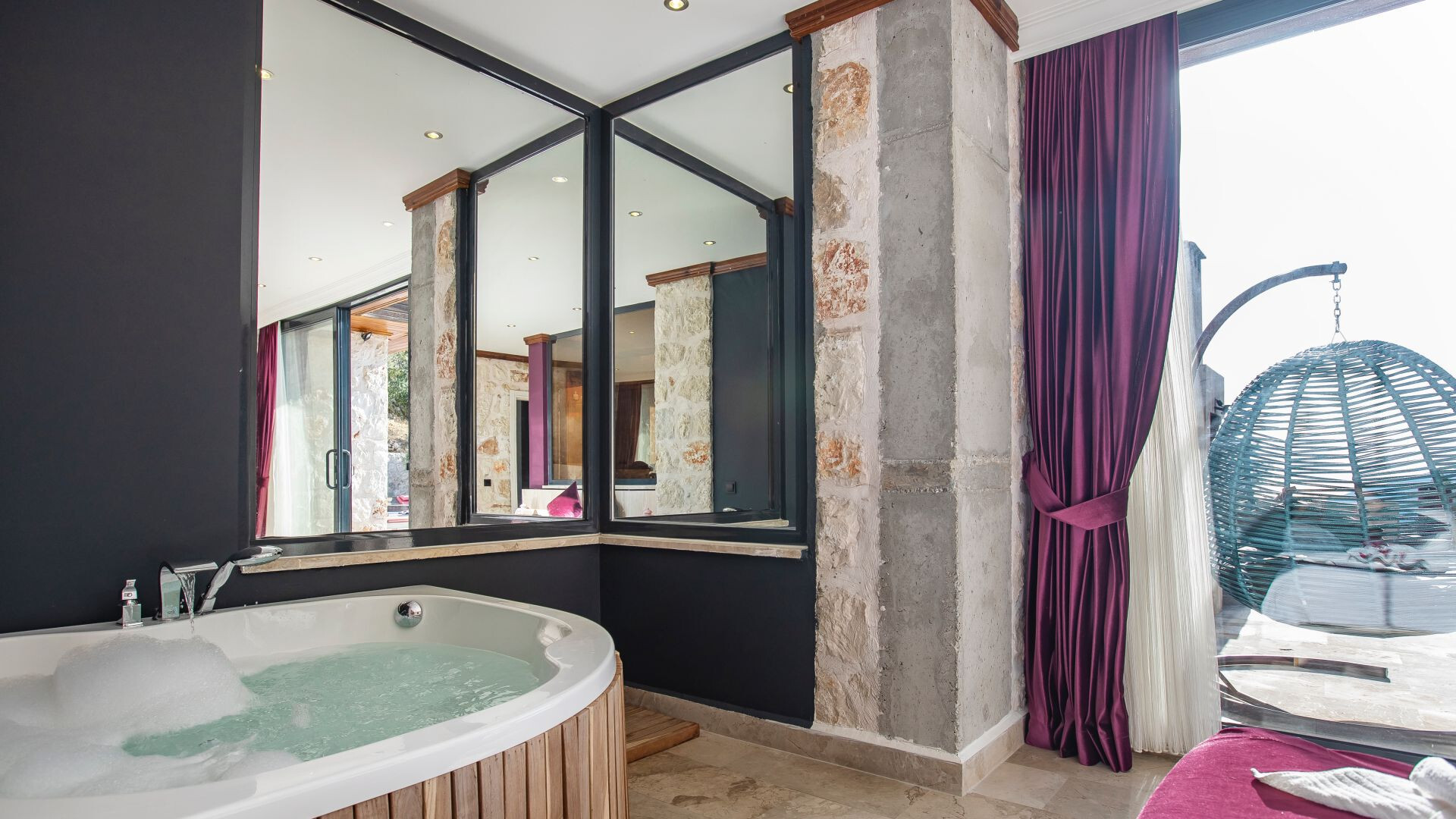 VBK66545 Villa Booking