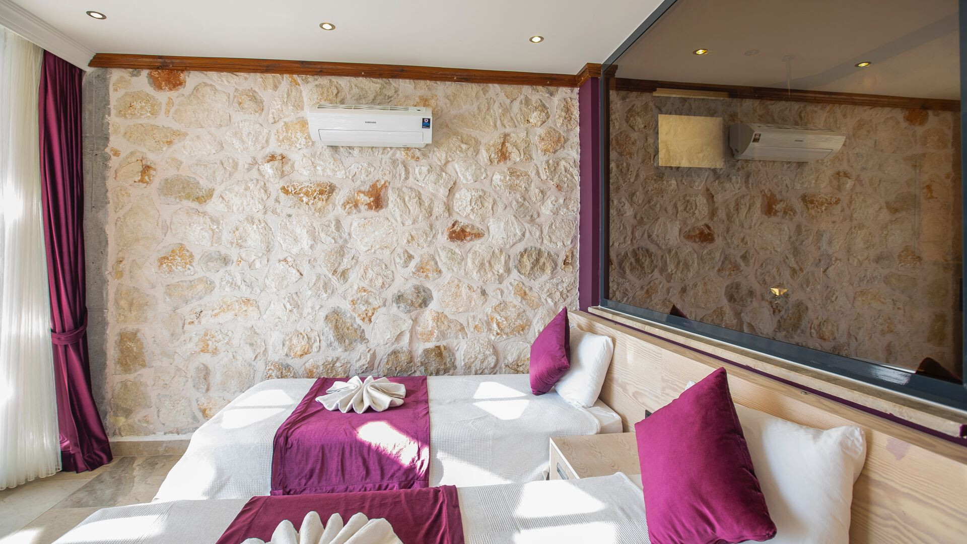 VBK66545 Villa Booking