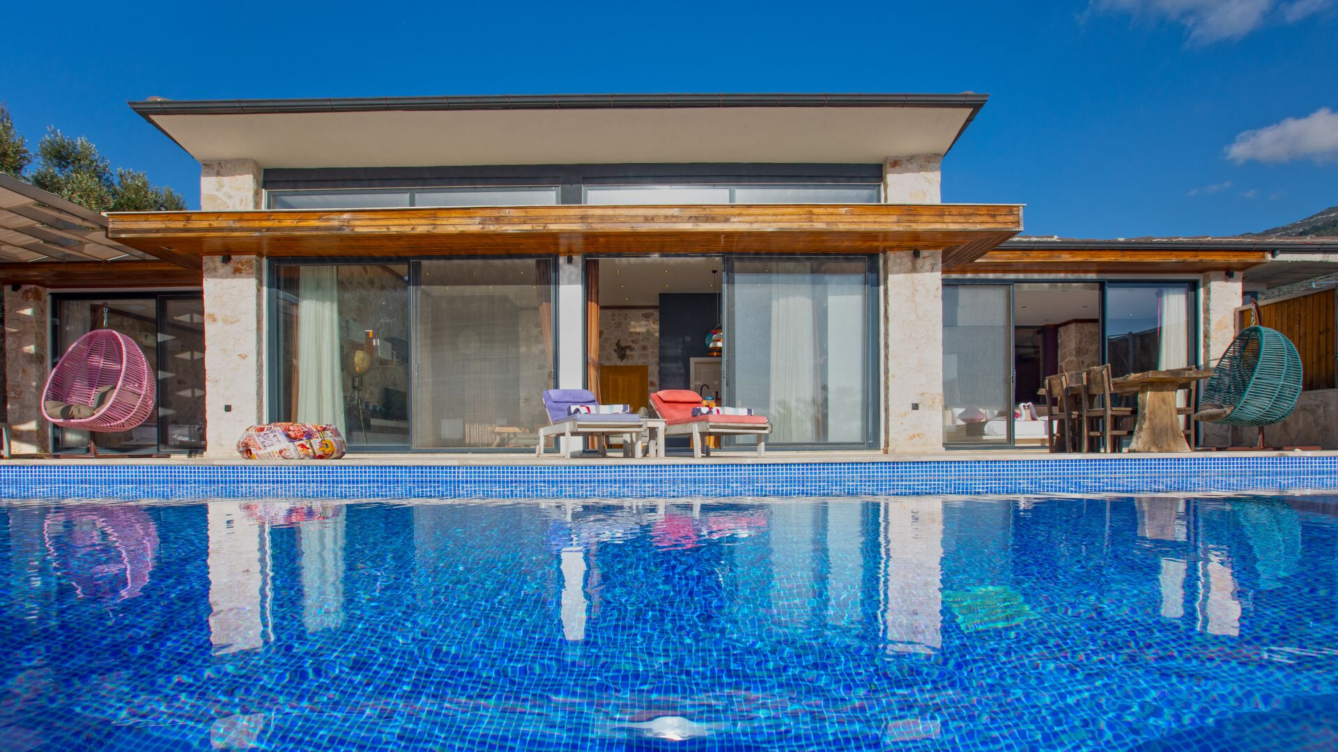 VBK66545 Villa Booking