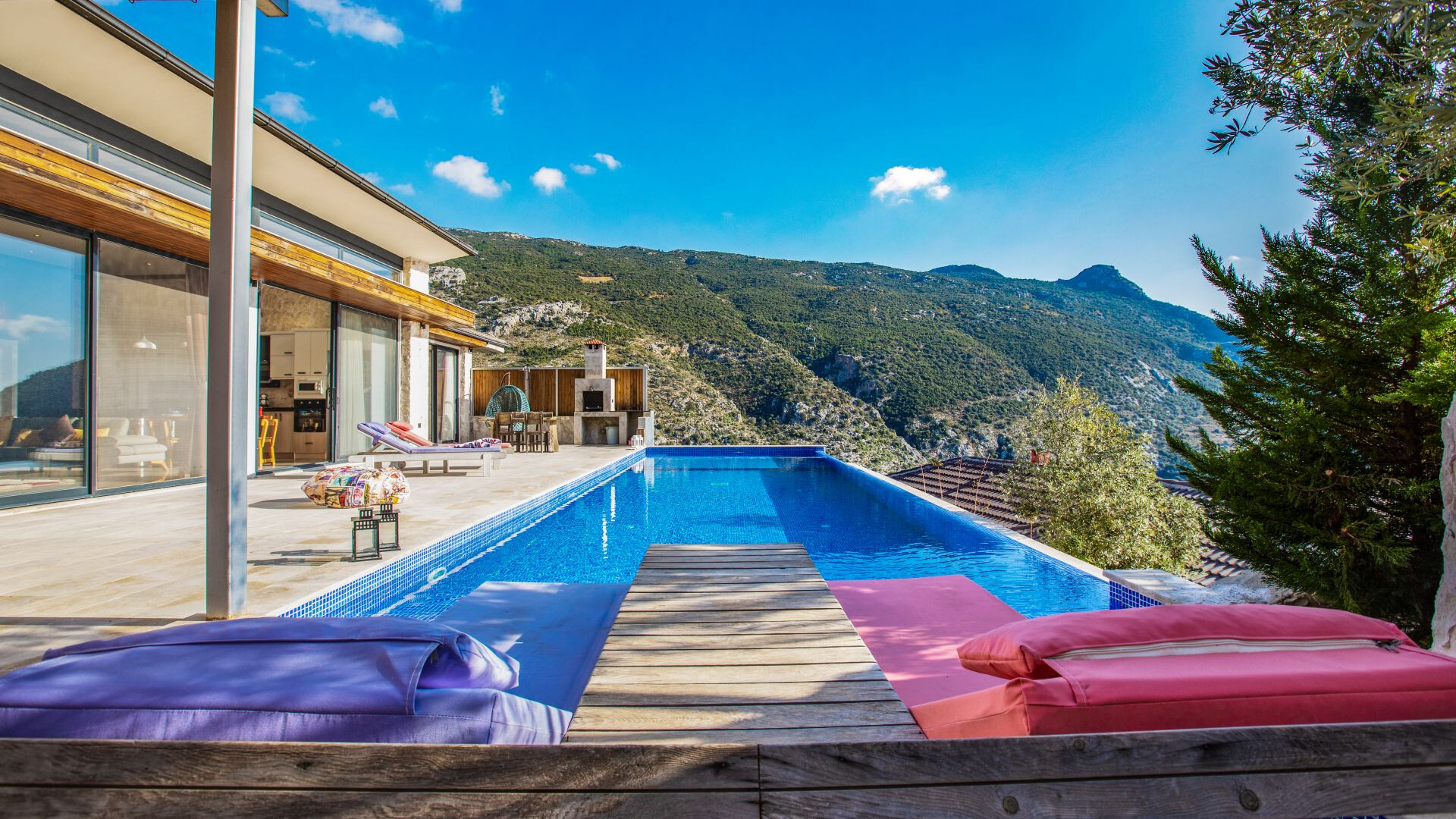 VBK66545 Villa Booking