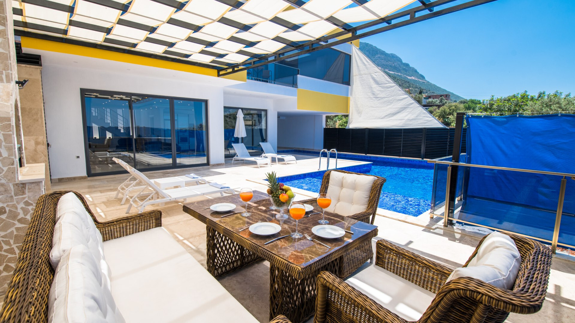 VBK75275 Villa Booking