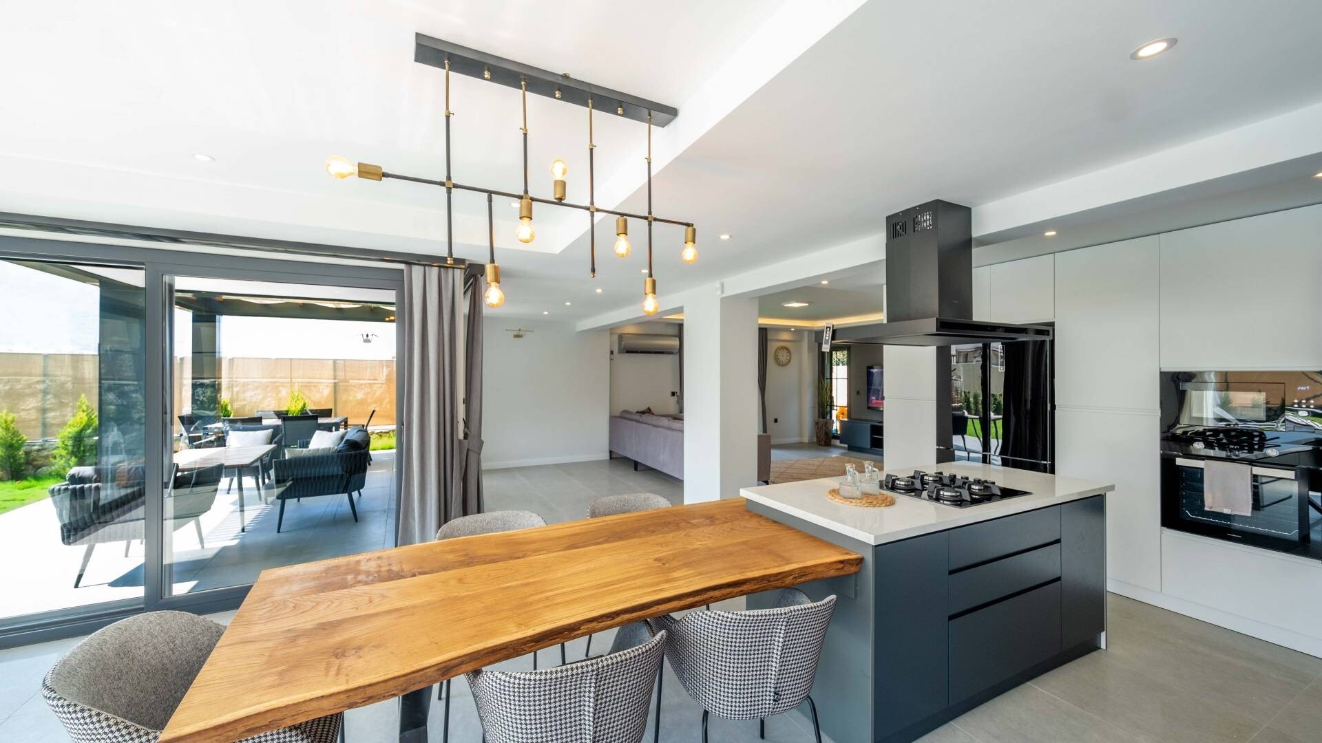 VBK42773 Villa Booking