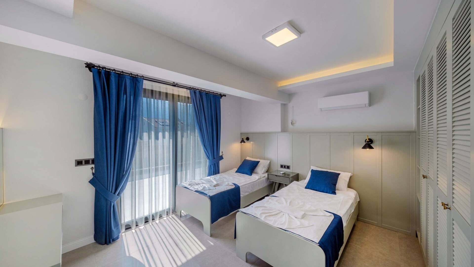 VBK42773 Villa Booking