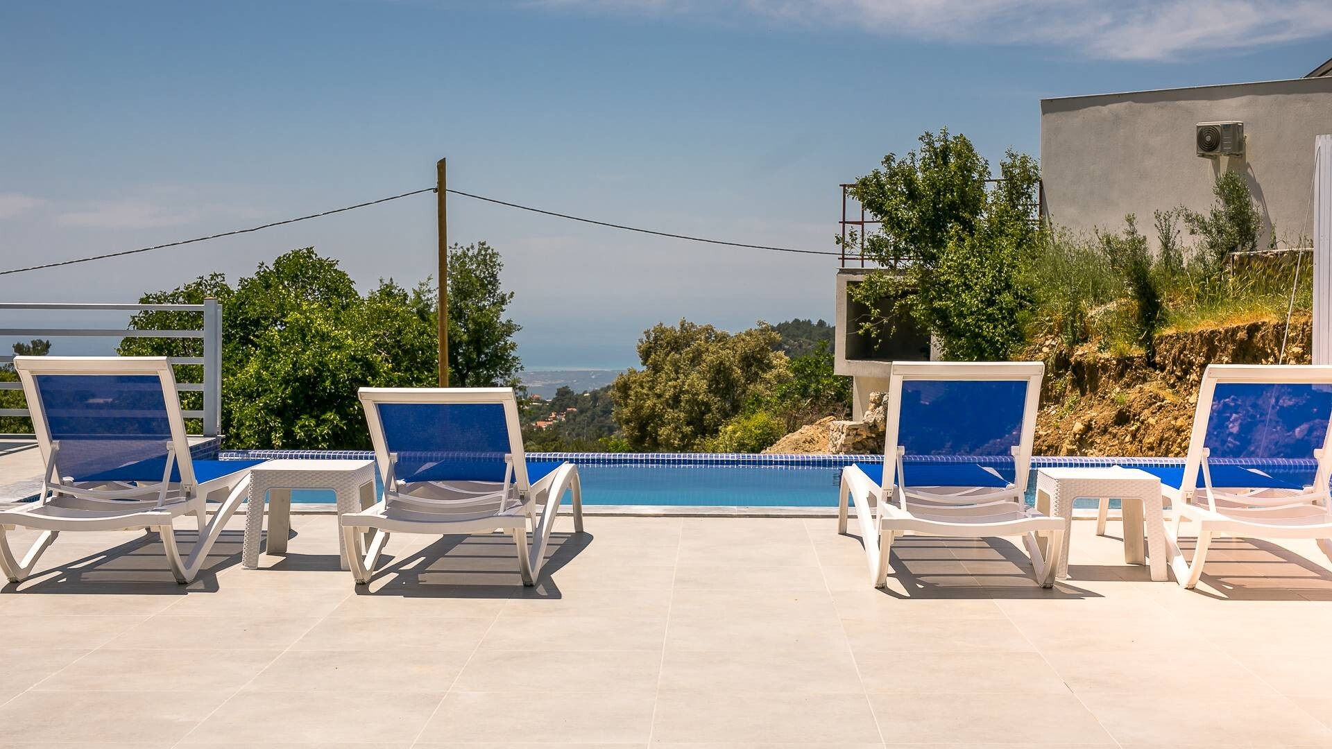 VBK89651 Villa Booking