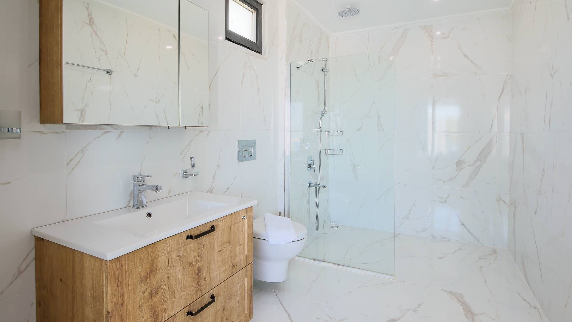 VBK89651 Villa Booking