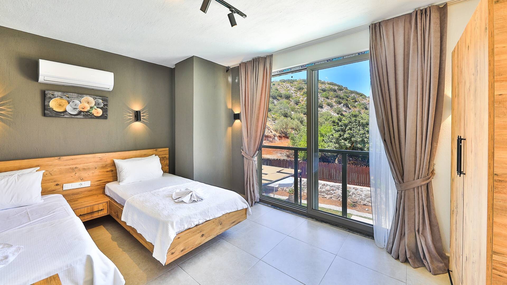 VBK58785 Villa Booking