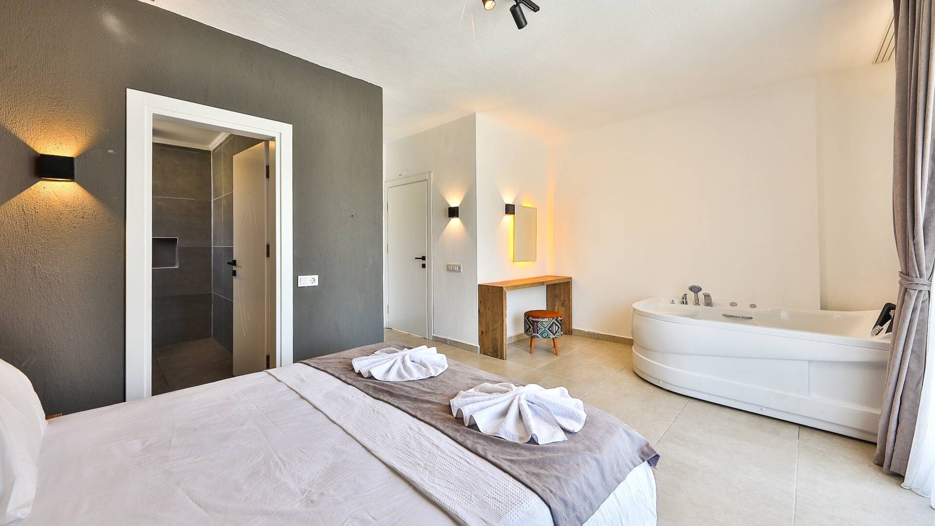 VBK58785 Villa Booking