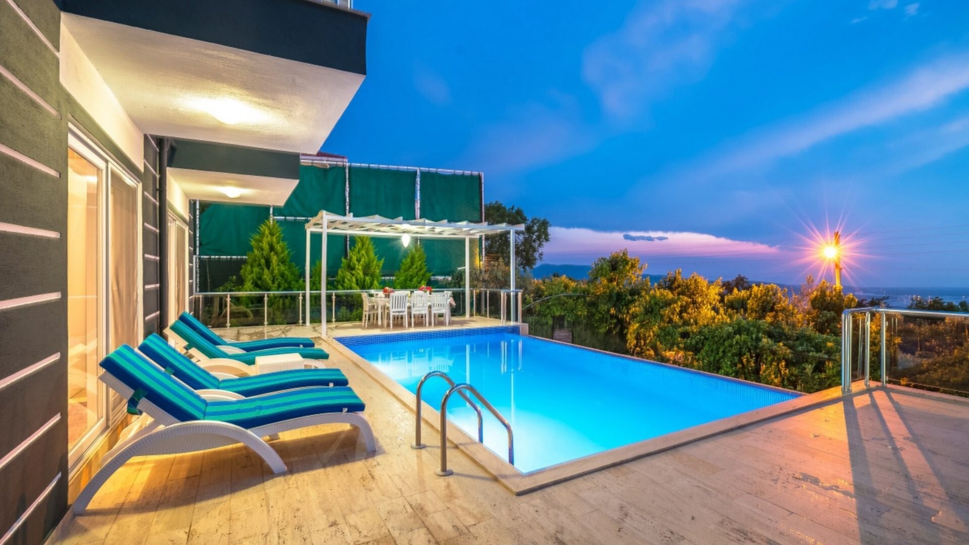 VBK70109 Villa Booking