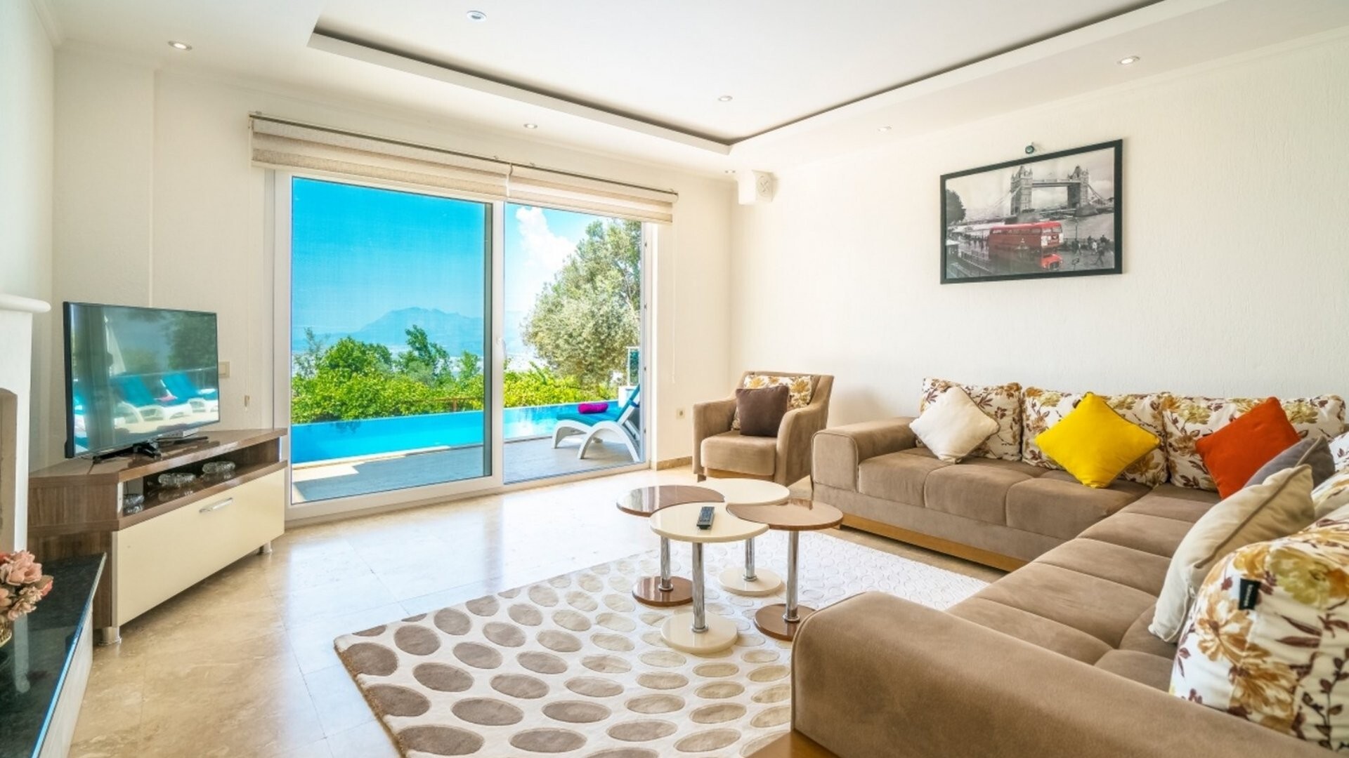 VBK70109 Villa Booking