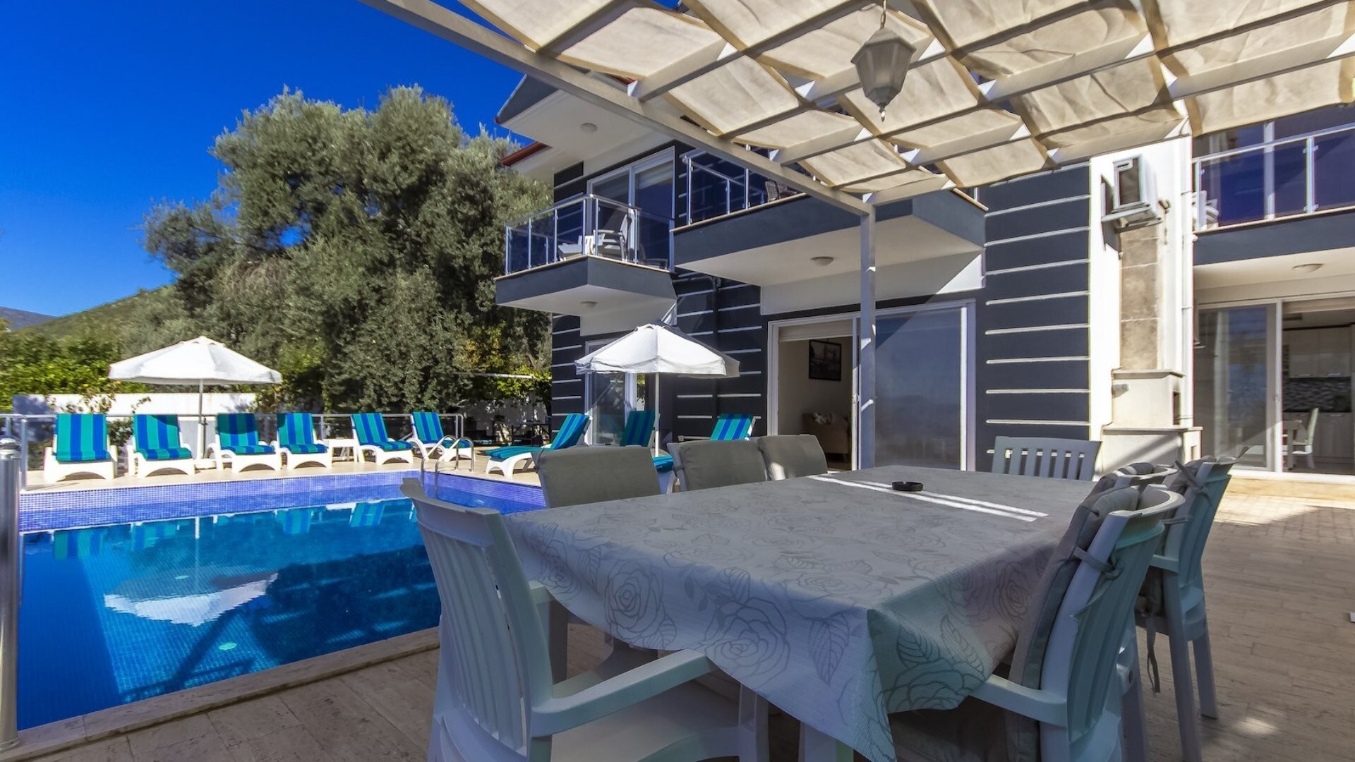 VBK70109 Villa Booking
