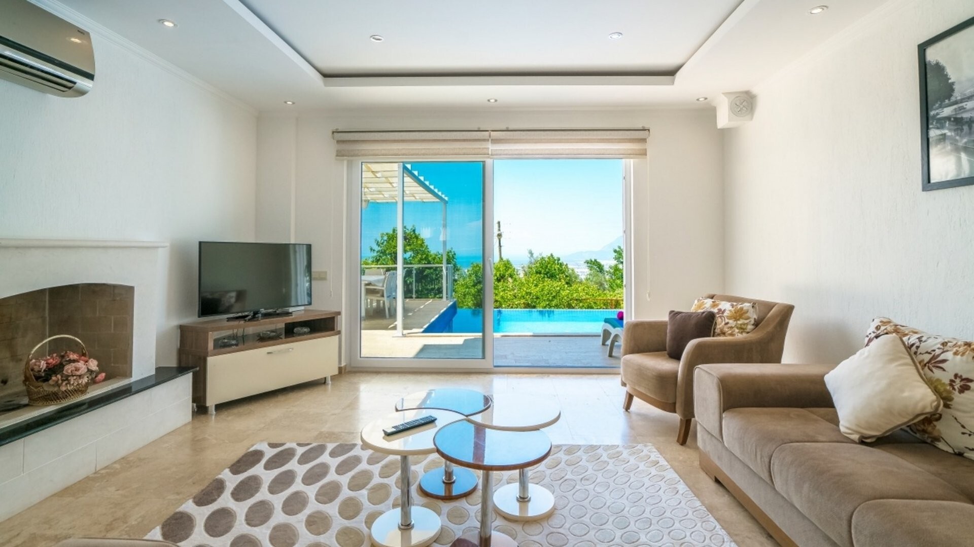 VBK70109 Villa Booking