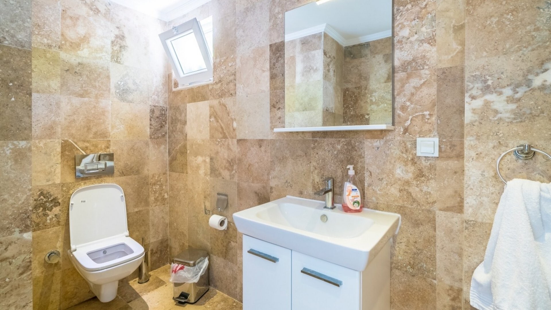 VBK70109 Villa Booking
