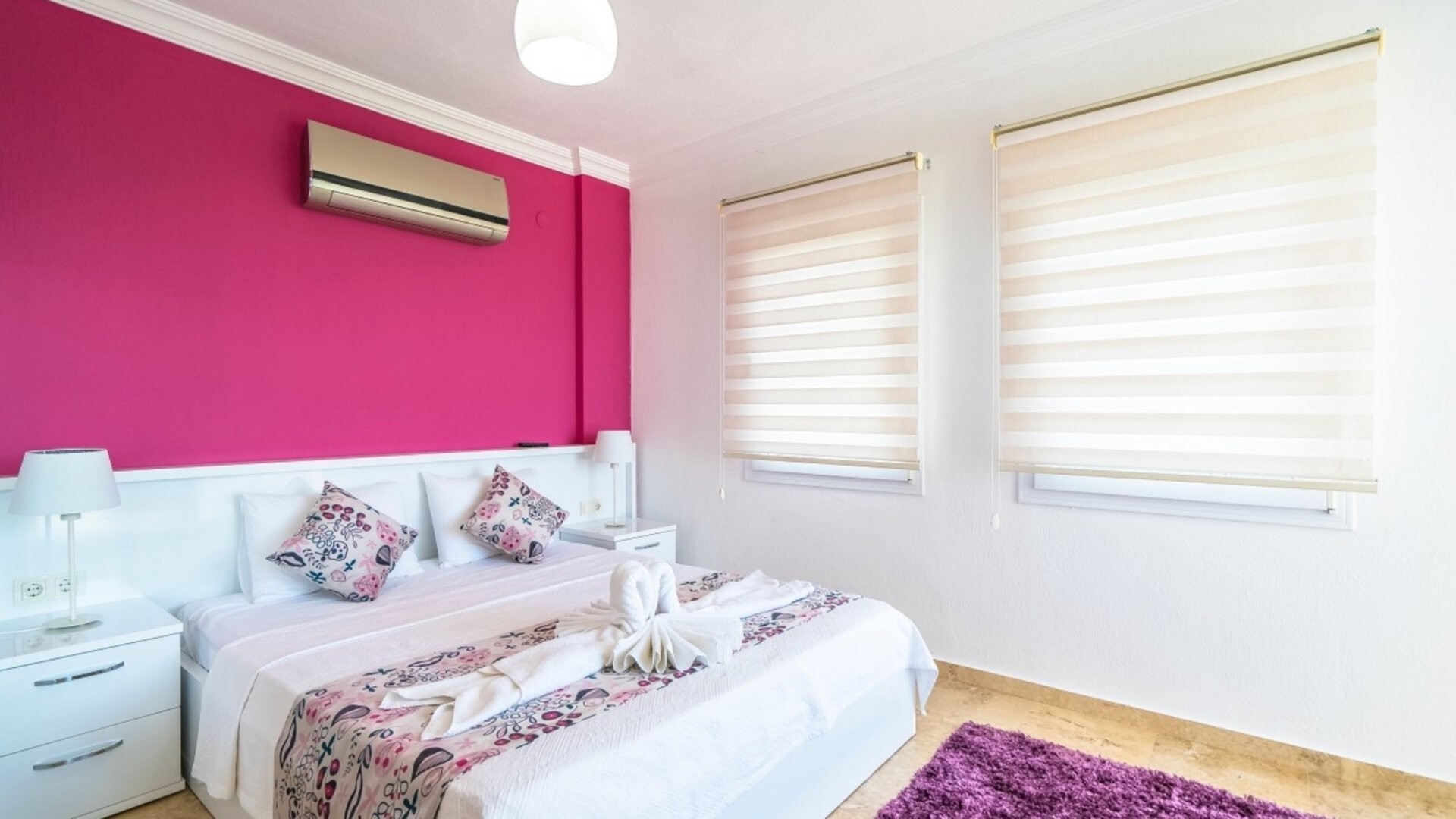 VBK70109 Villa Booking
