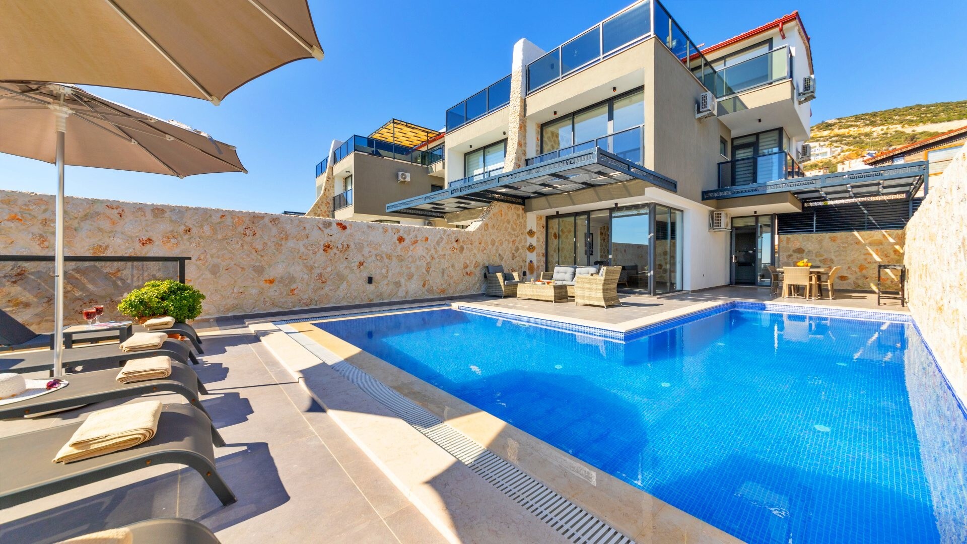 VBK12145 Villa Booking