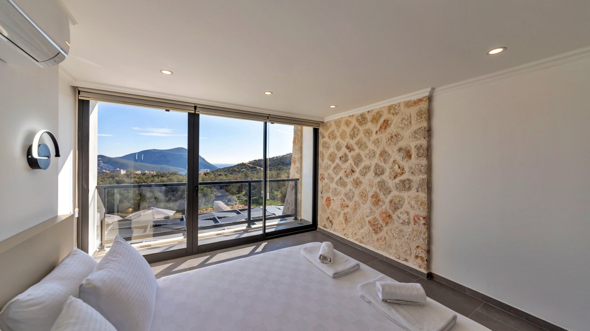 VBK12145 Villa Booking