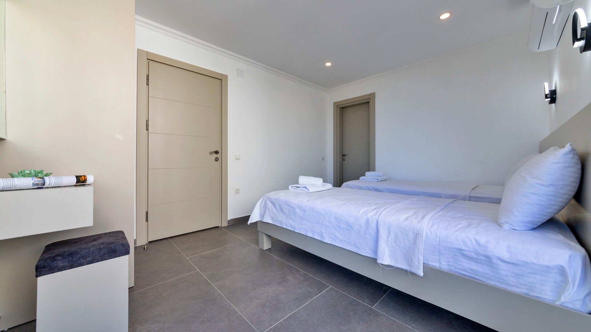 VBK12145 Villa Booking