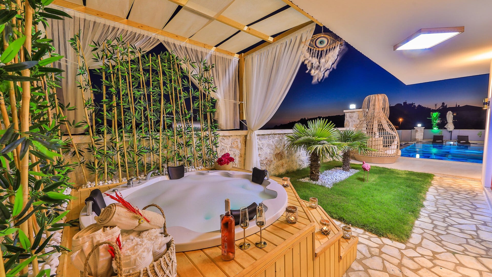 VBK70584 Villa Booking