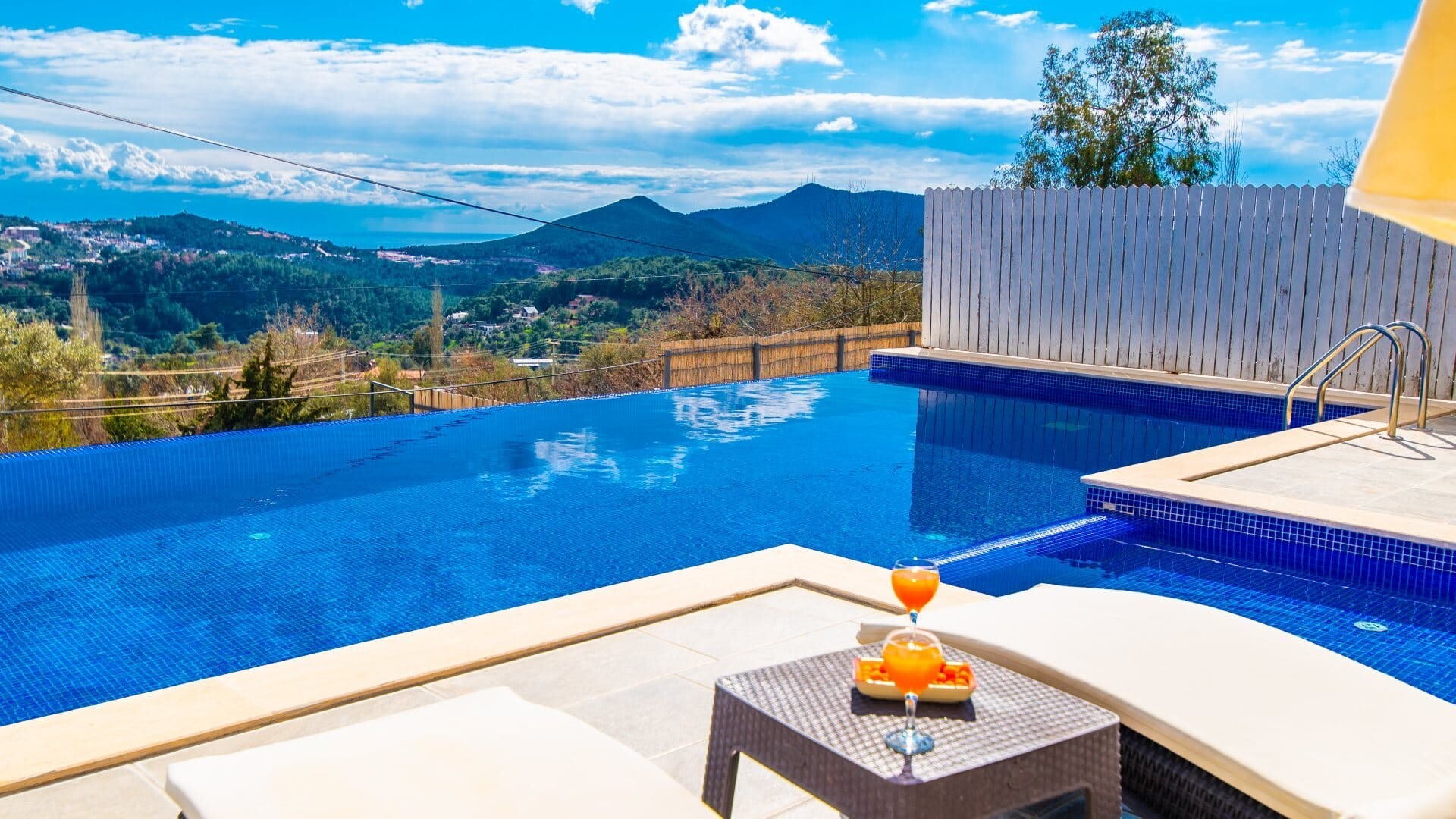 VBK67143 Villa Booking