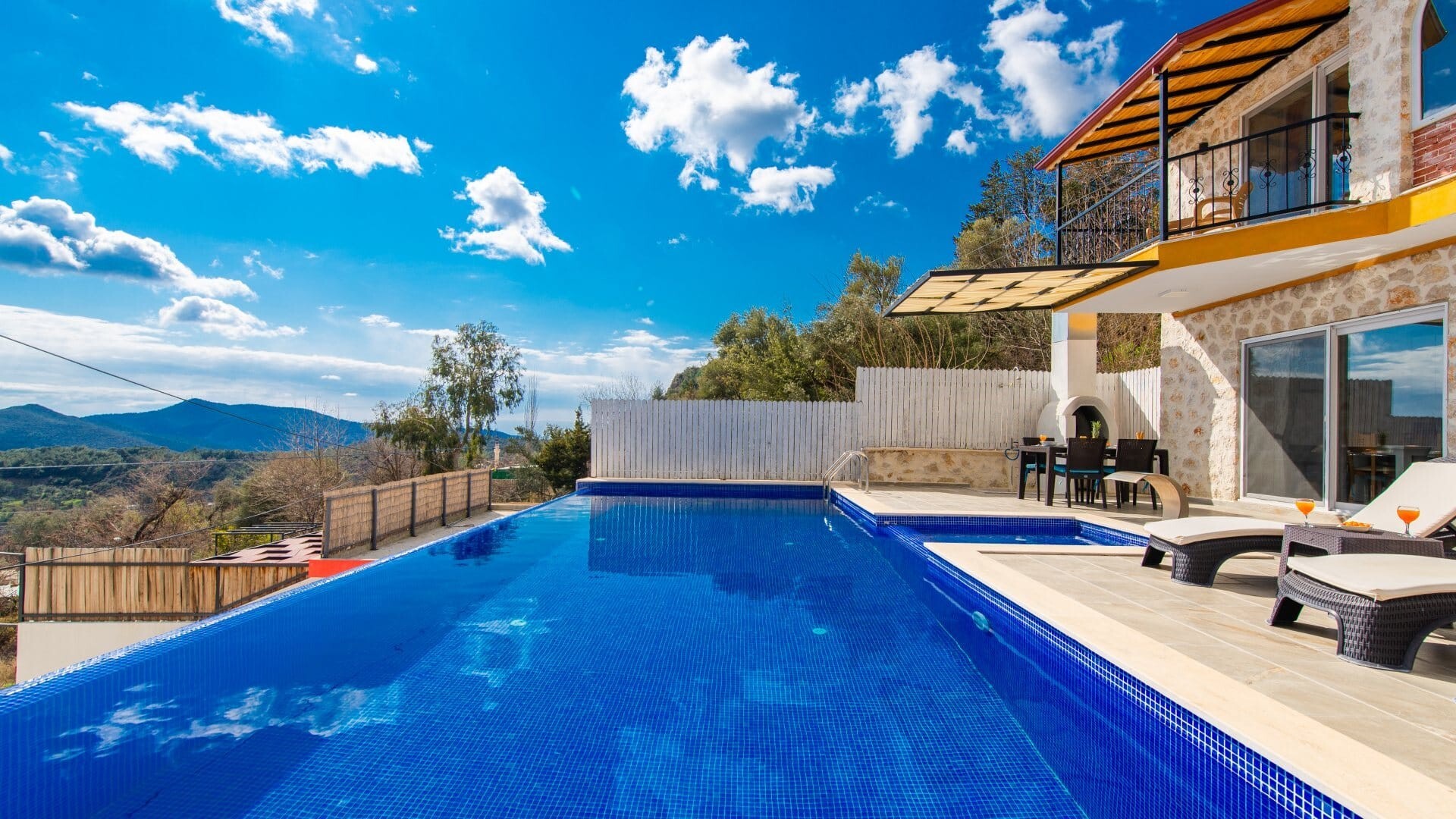 VBK67143 Villa Booking