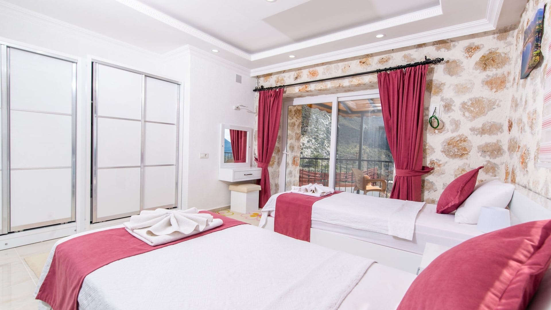 VBK67143 Villa Booking