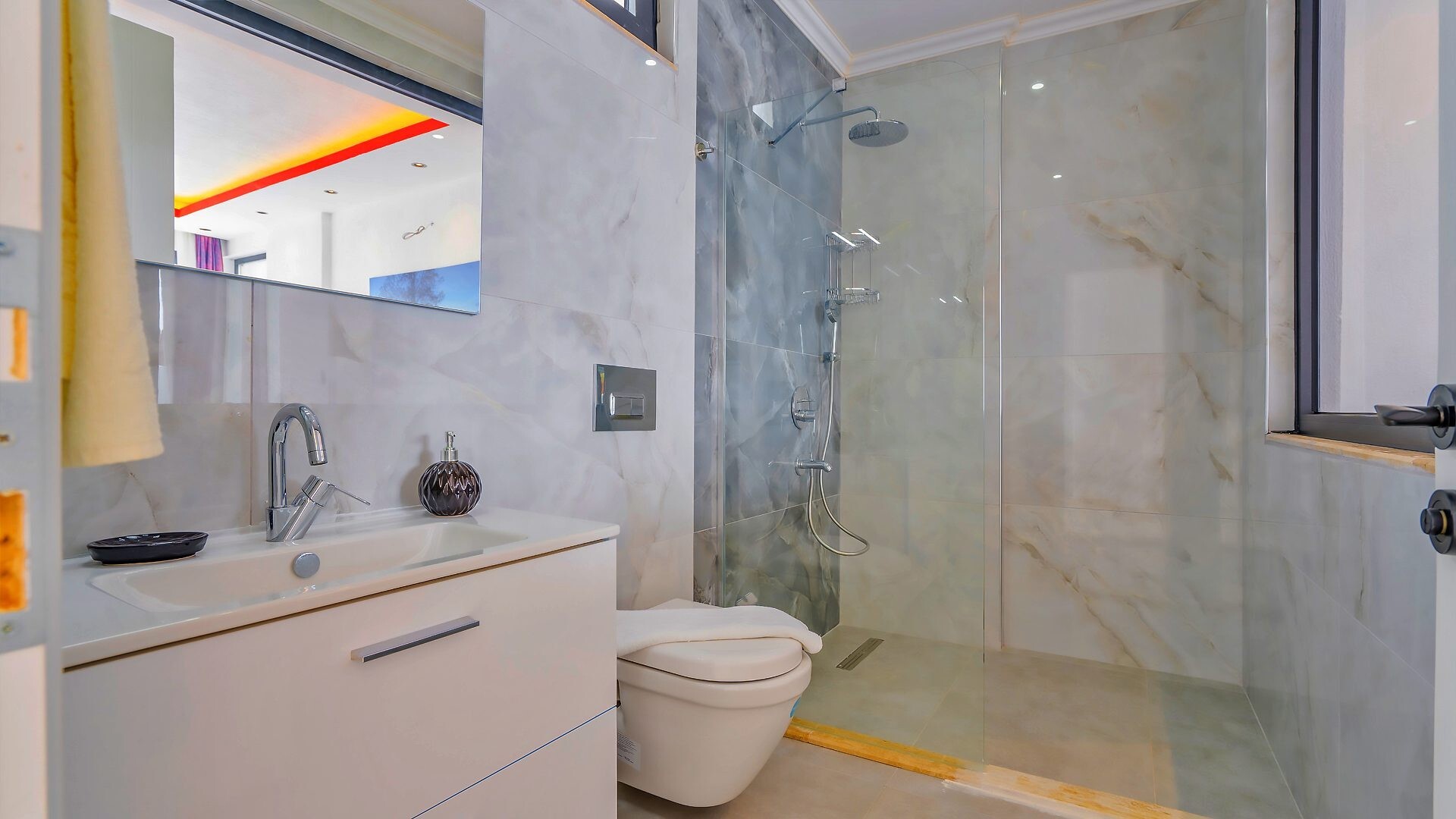 VBK33895 Villa Booking