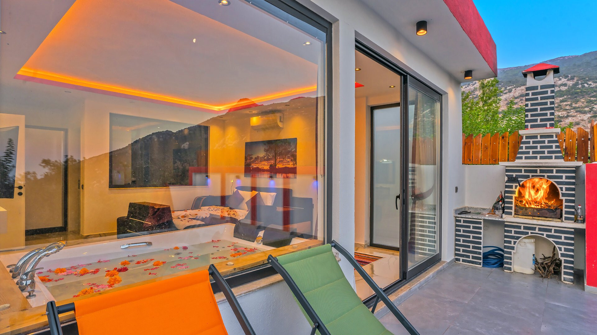 VBK33895 Villa Booking