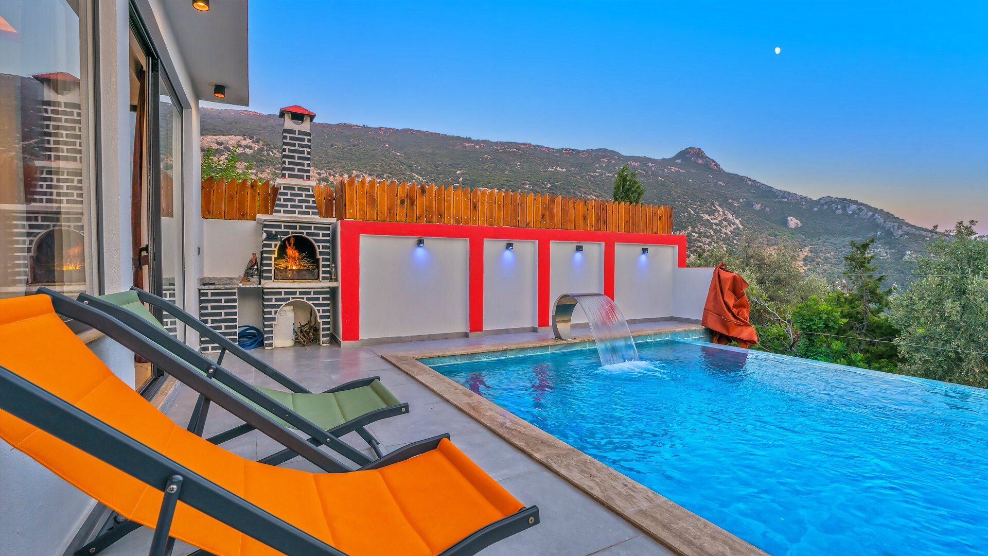 VBK33895 Villa Booking