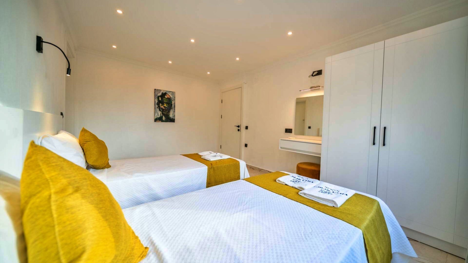 VBK61122 Villa Booking