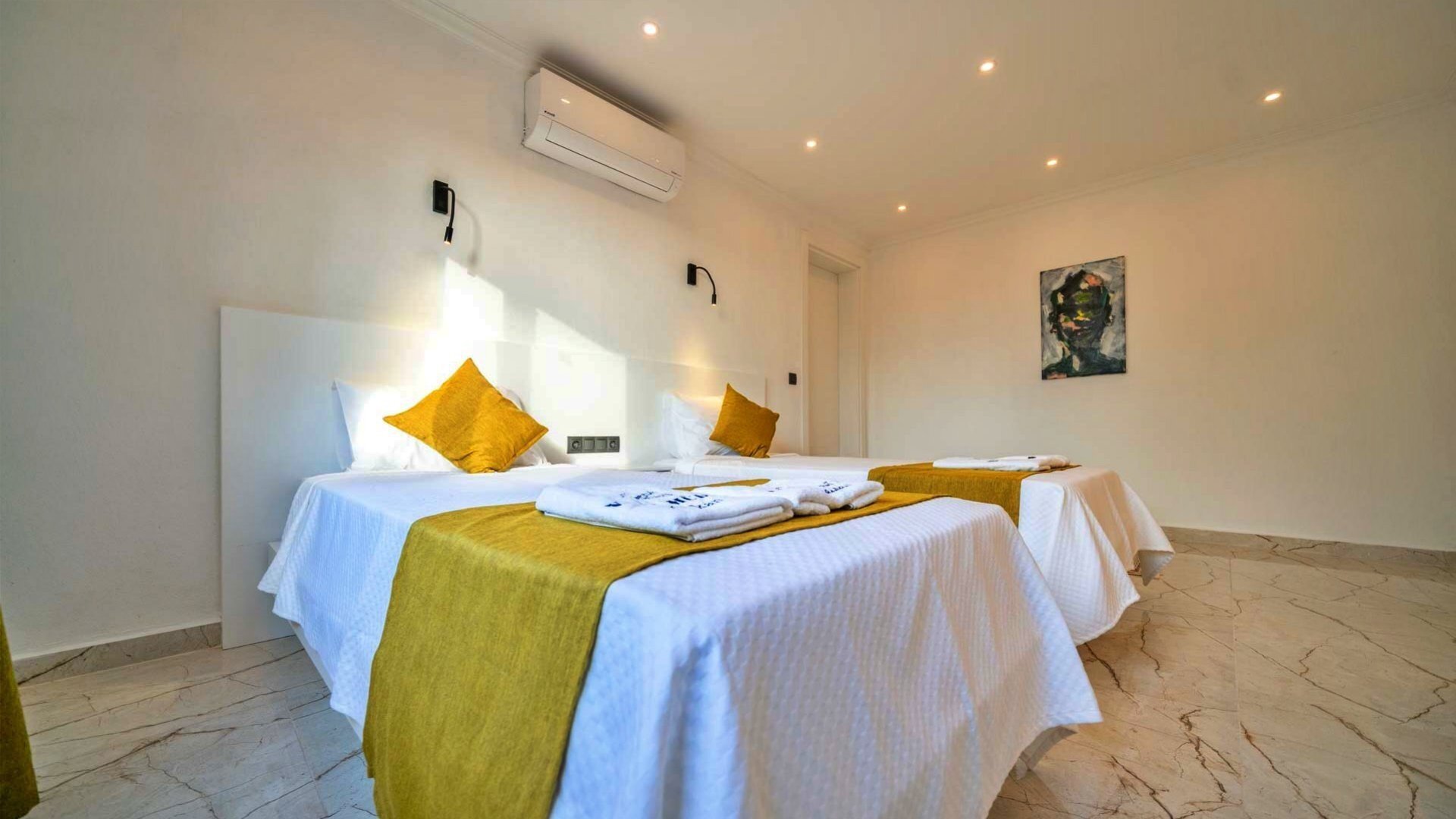 VBK61122 Villa Booking