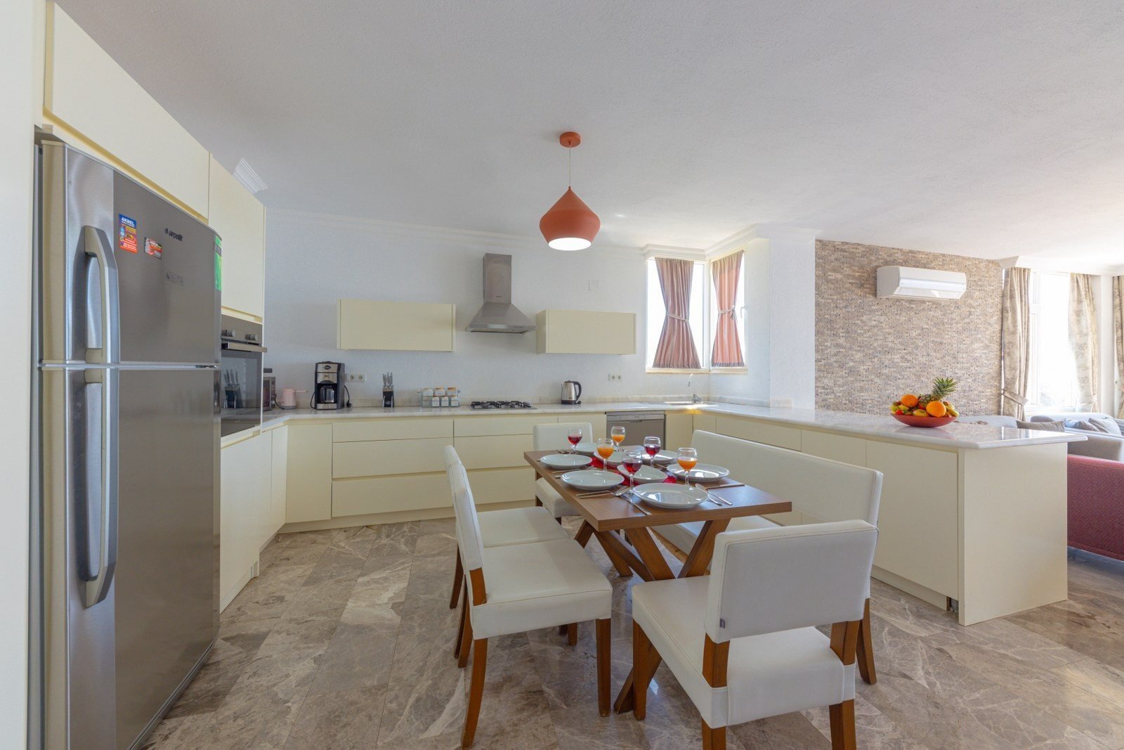 VBK50176 Villa Booking