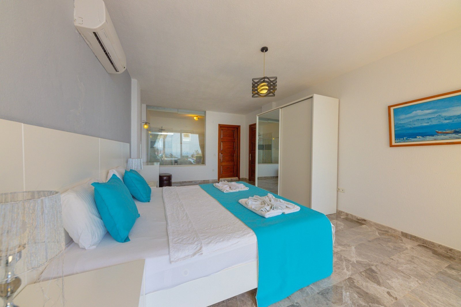 VBK50176 Villa Booking