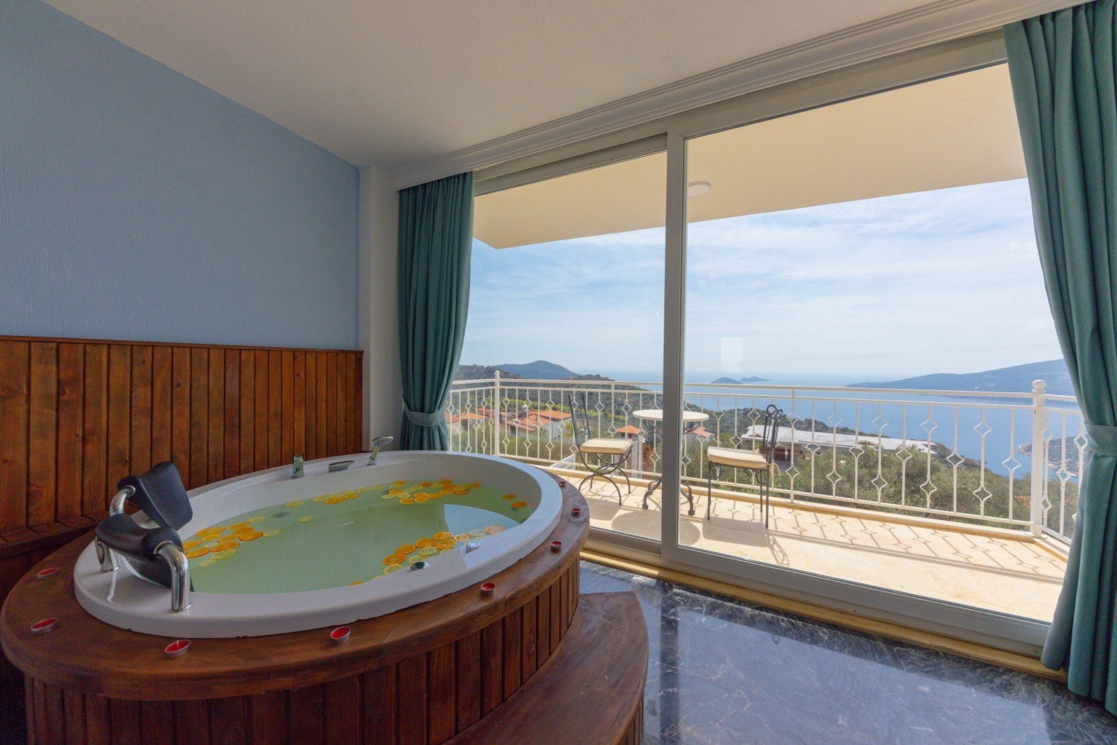 VBK50176 Villa Booking