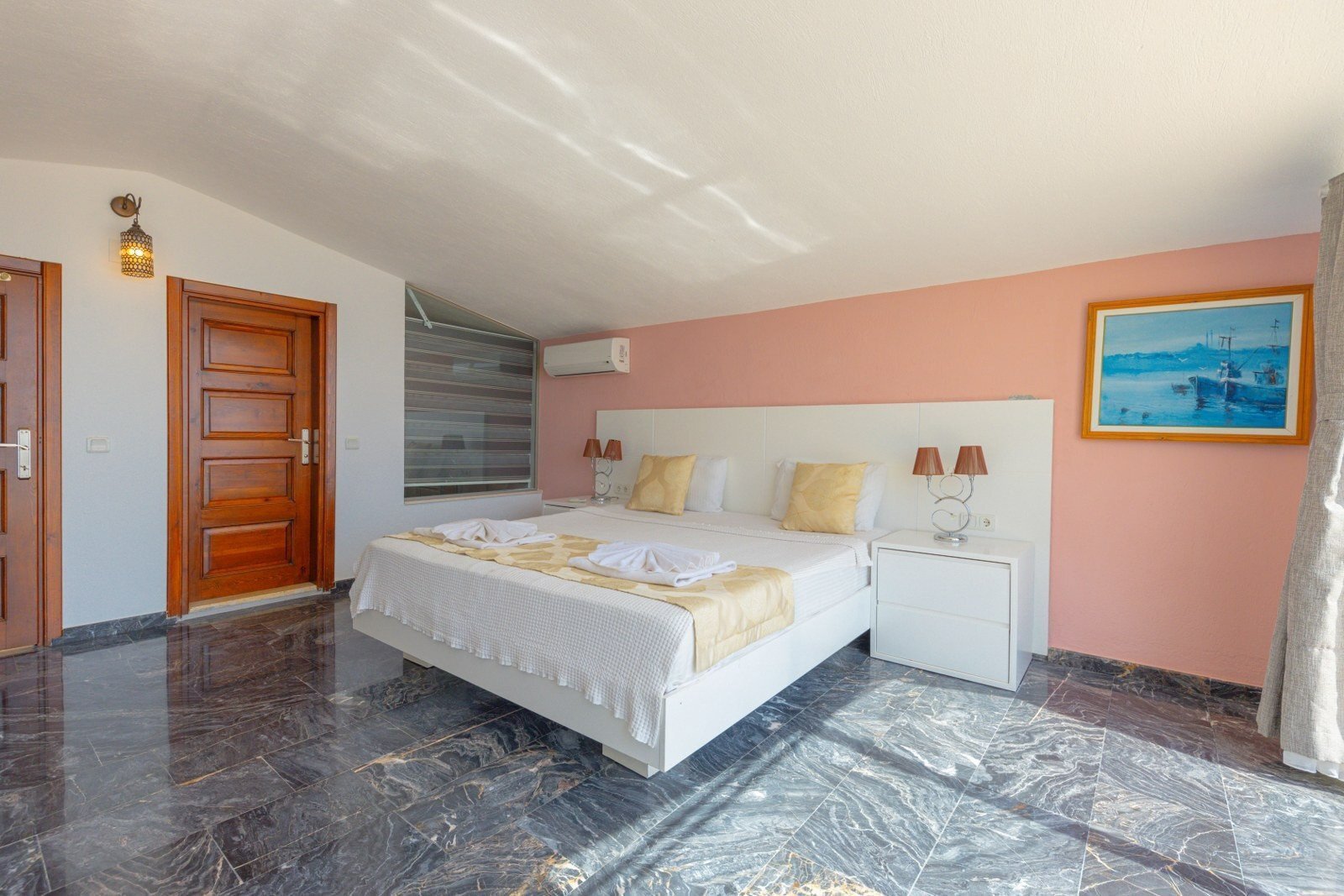 VBK50176 Villa Booking