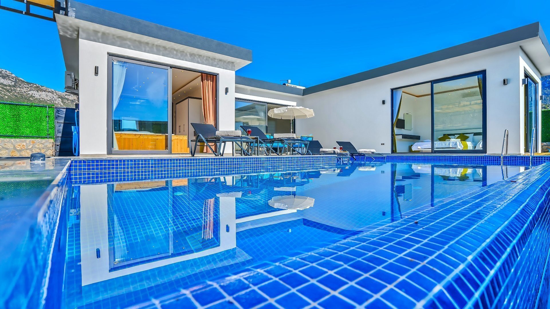 VBK53084 Villa Booking