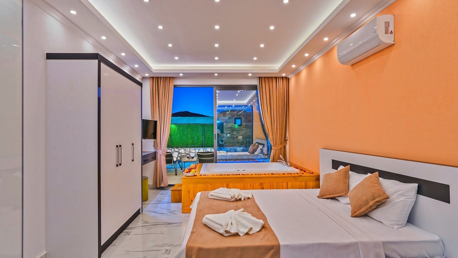 VBK53084 Villa Booking